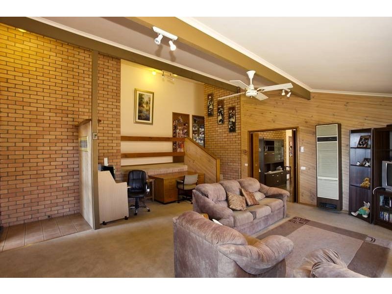 38 Harley Street, Strathdale VIC 3550