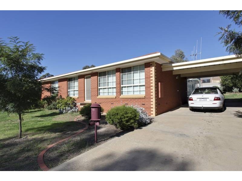 43 John Street, Kangaroo Flat VIC 3555