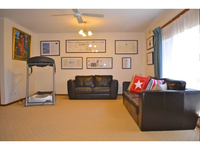 3/12 Retreat Road, Flora Hill VIC 3550