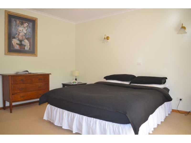 3/12 Retreat Road, Flora Hill VIC 3550