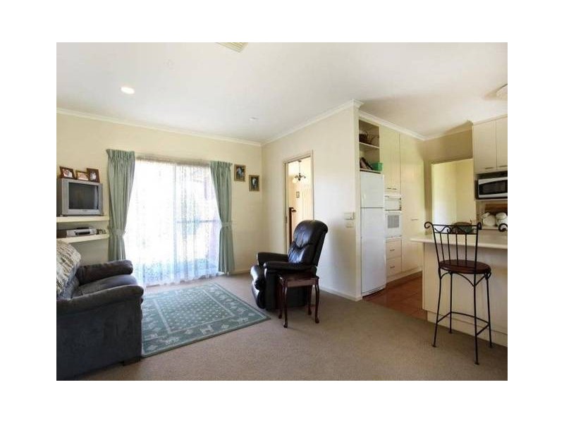 1 Cooper Grove, Strathfieldsaye VIC 3551