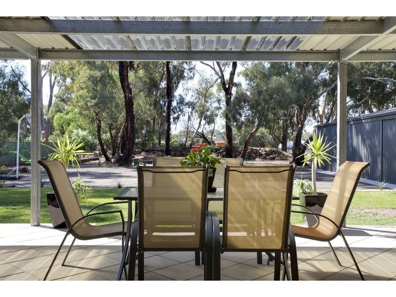 166 Station Street, Epsom VIC 3551