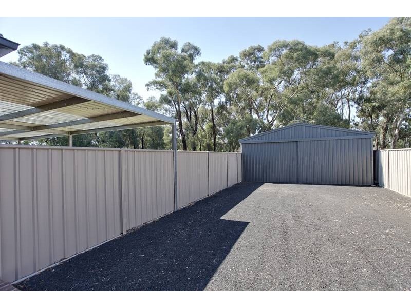 166 Station Street, Epsom VIC 3551