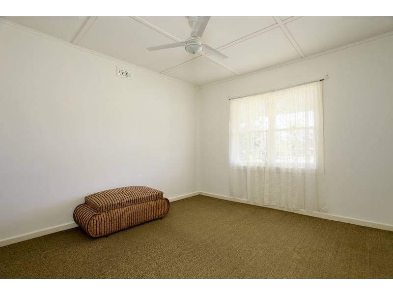 4 Thomas Street, California Gully VIC 3556