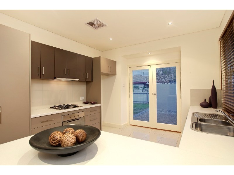 6 Carter Street, Flora Hill VIC 3550