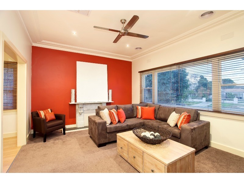 6 Carter Street, Flora Hill VIC 3550