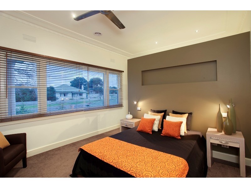 6 Carter Street, Flora Hill VIC 3550