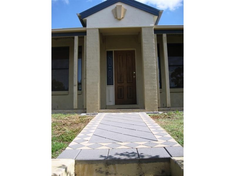 20 Keogh Drive, Spring Gully VIC 3550