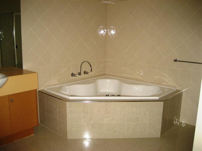 20 Keogh Drive, Spring Gully VIC 3550