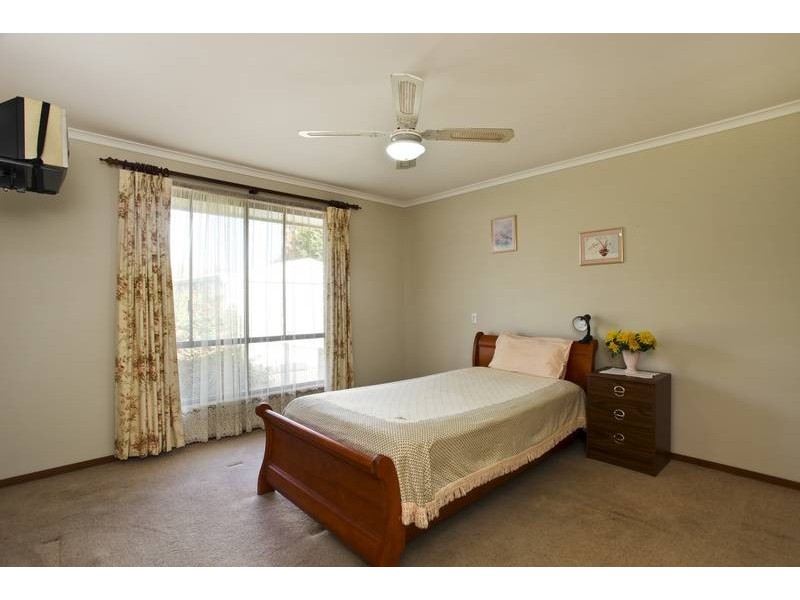 3 Hamelin Street, White Hills VIC 3550