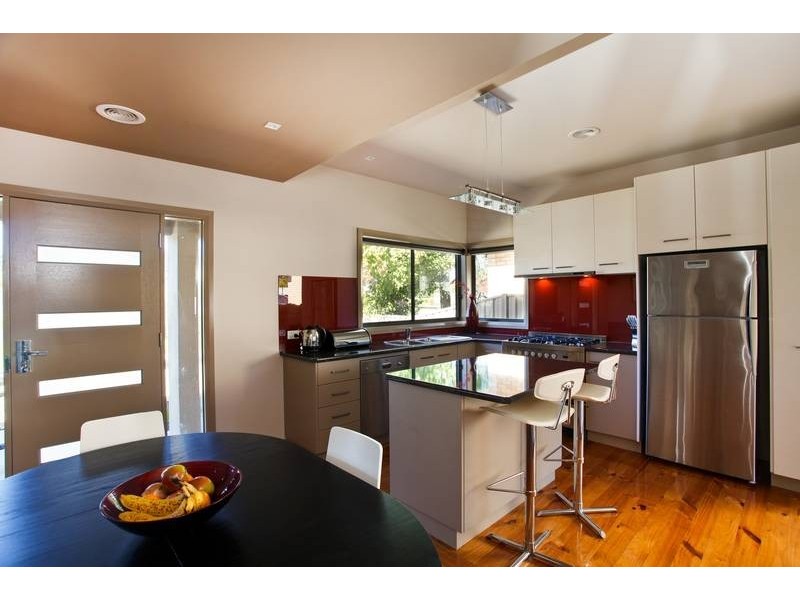 2 Bond Street, Golden Square VIC 3555