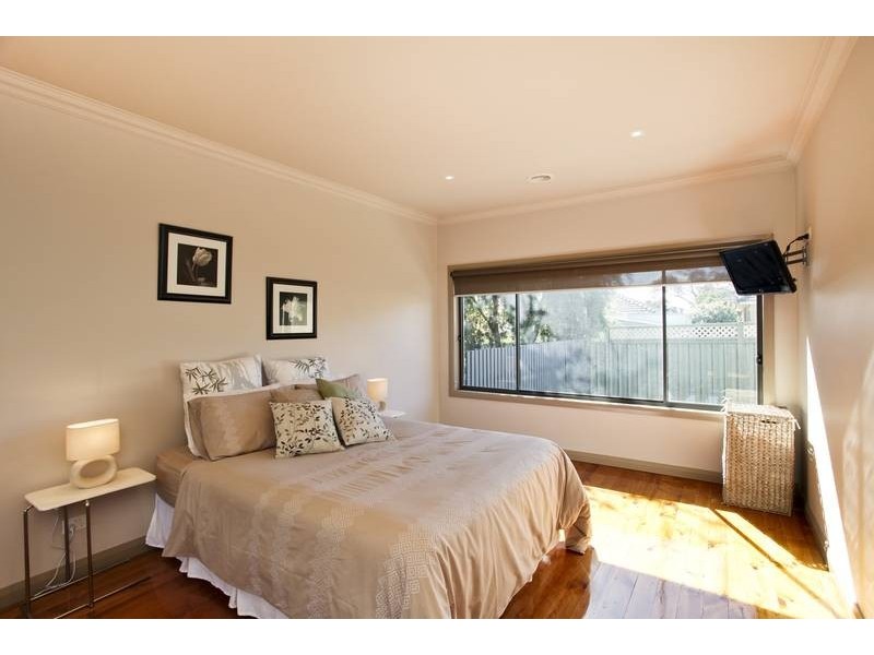 2 Bond Street, Golden Square VIC 3555