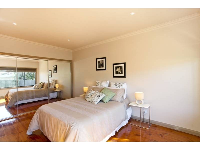 2 Bond Street, Golden Square VIC 3555