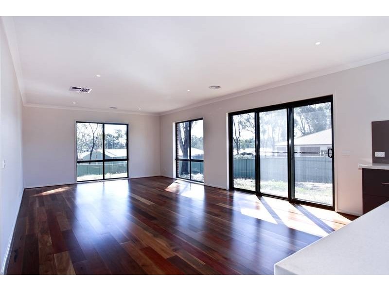 3 Eastern Lane, Maiden Gully VIC 3551