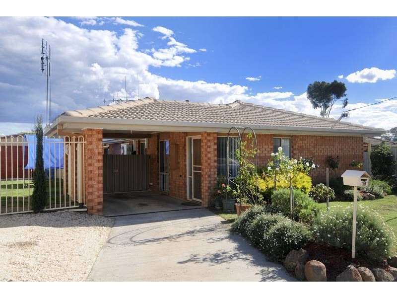 10 Hicks Street, Eaglehawk VIC 3556