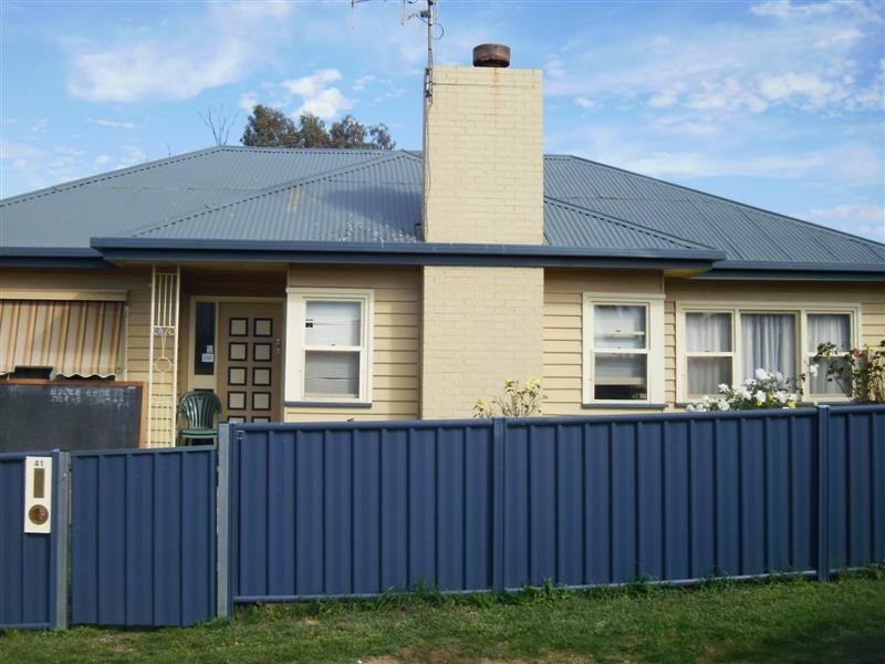 41 Creeth Street, Long Gully VIC 3550