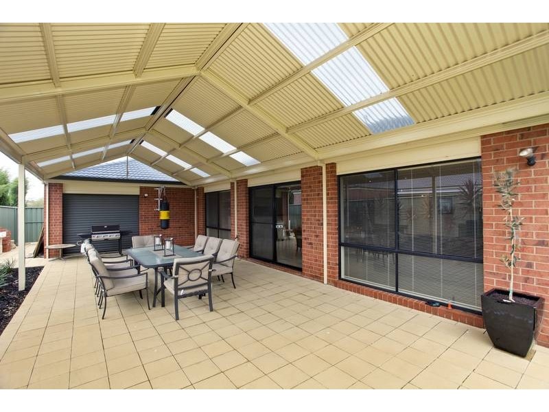 15 Lewana Way, Strathfieldsaye VIC 3551