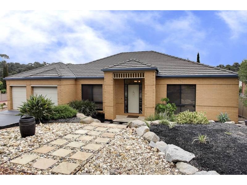 50 Kendall Street, Spring Gully VIC 3550