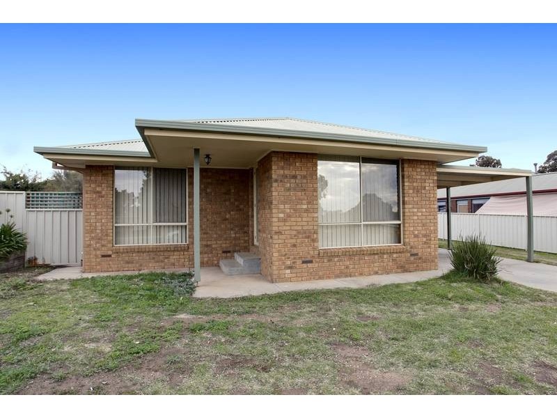 41 Queen Street, Kangaroo Flat VIC 3555
