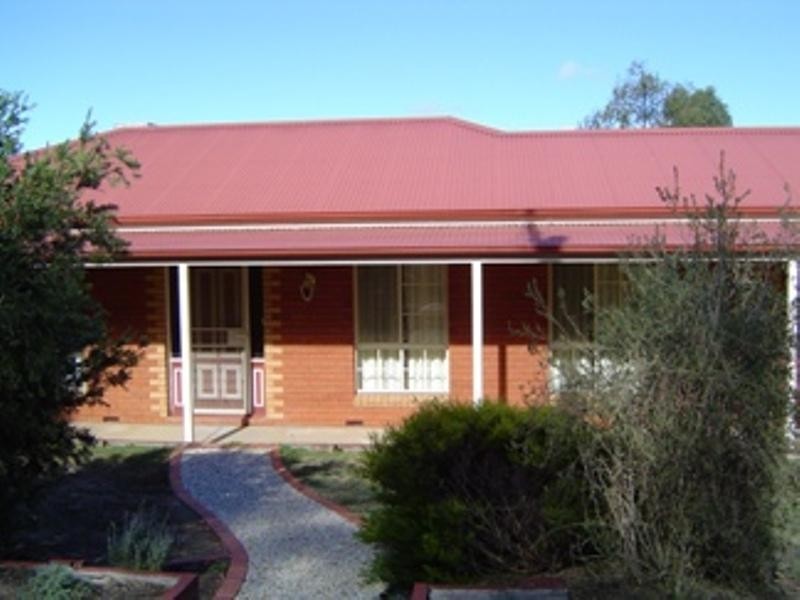 72 Butcher Street, Strathdale VIC 3550