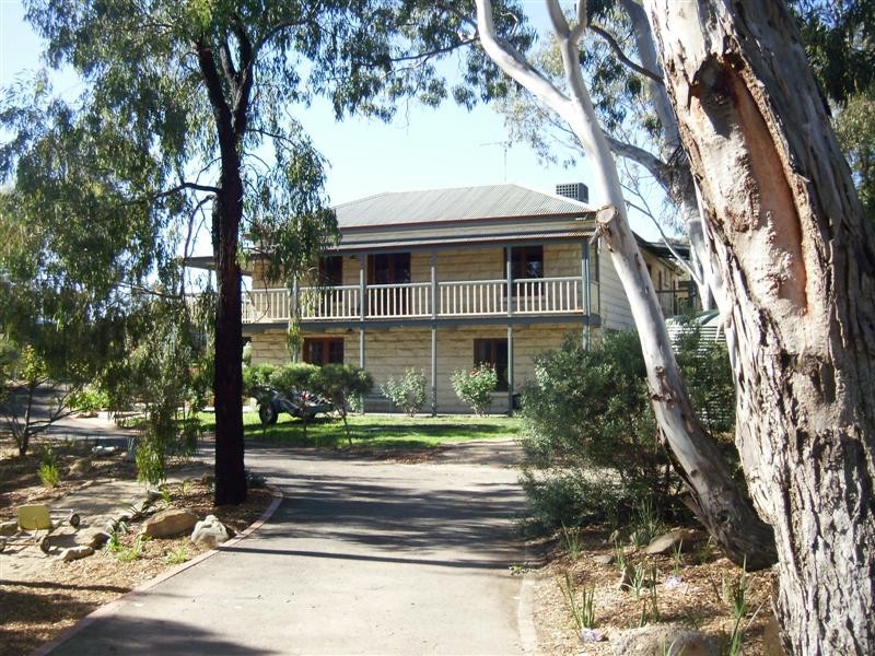 49 Race Street, Flora Hill VIC 3550