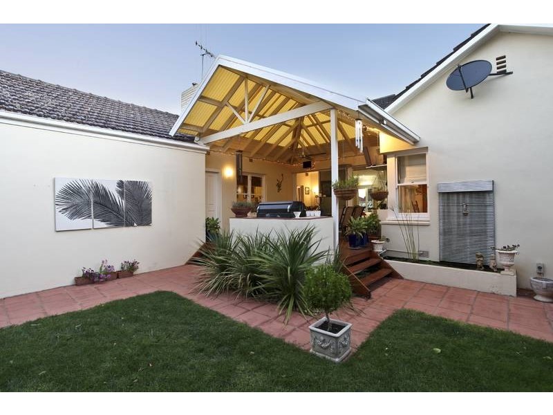 16 Eaglehawk Road, Bendigo VIC 3550