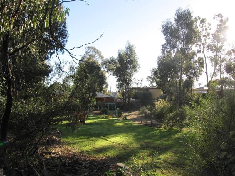 47 Race Street, Flora Hill VIC 3550