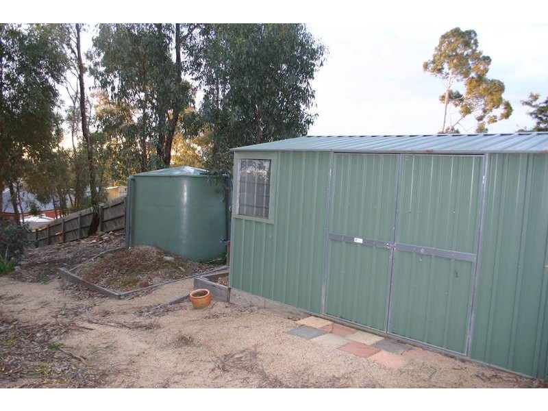 47 Race Street, Flora Hill VIC 3550