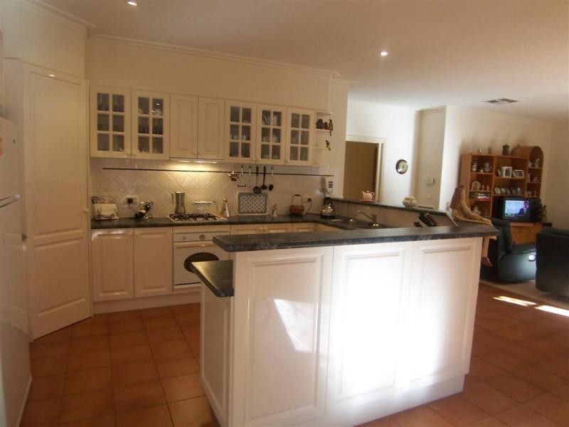 3 Sandstone Rise, Strathdale VIC 3550