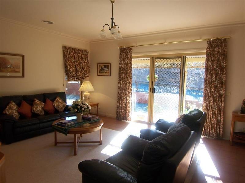 3 Sandstone Rise, Strathdale VIC 3550