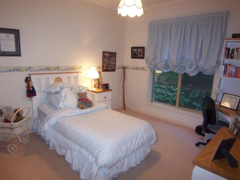 3 Sandstone Rise, Strathdale VIC 3550