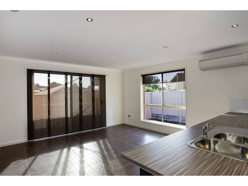 1/47 Curtin Street, Flora Hill VIC 3550