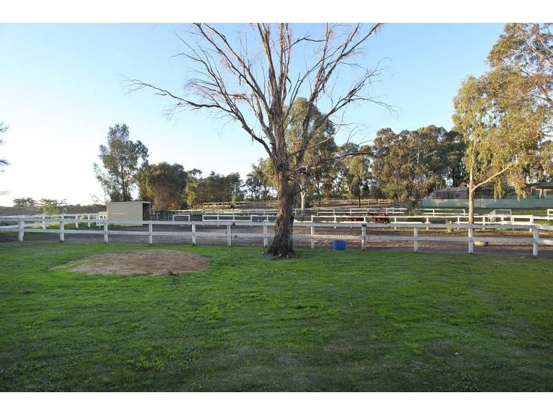 1 Markovich Lane, Junortoun VIC 3551