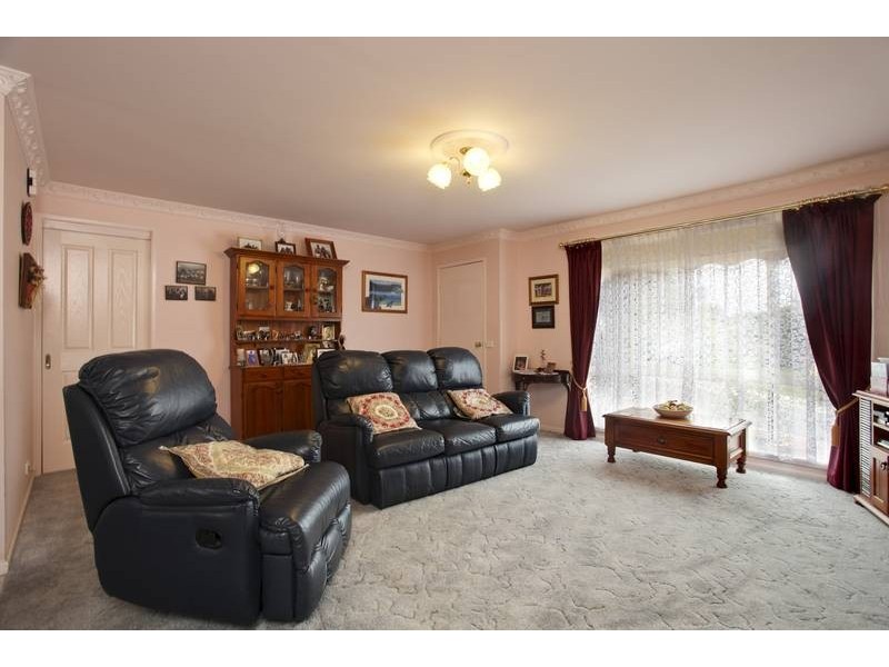 1 Banool Street, Golden Square VIC 3555