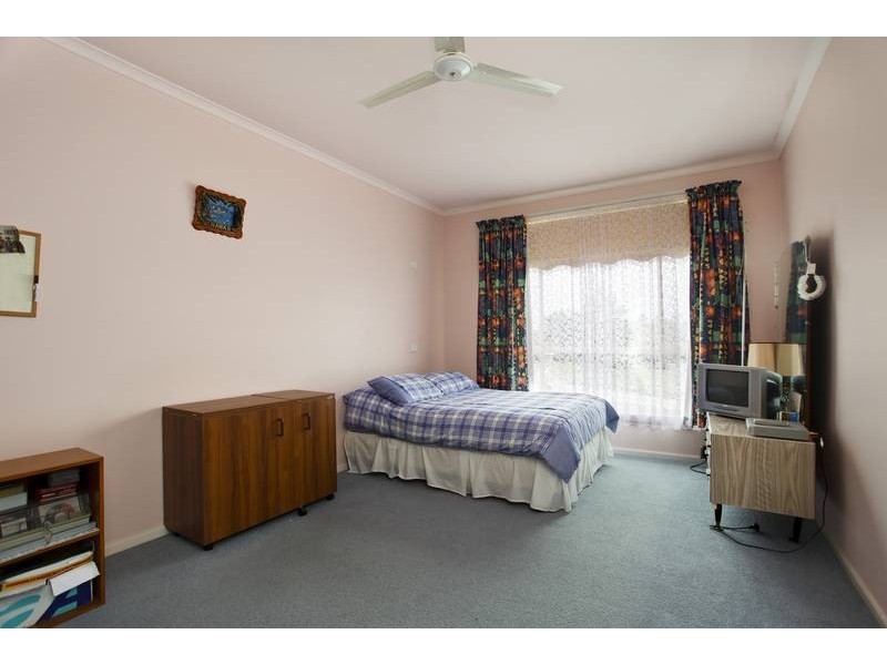 1 Banool Street, Golden Square VIC 3555