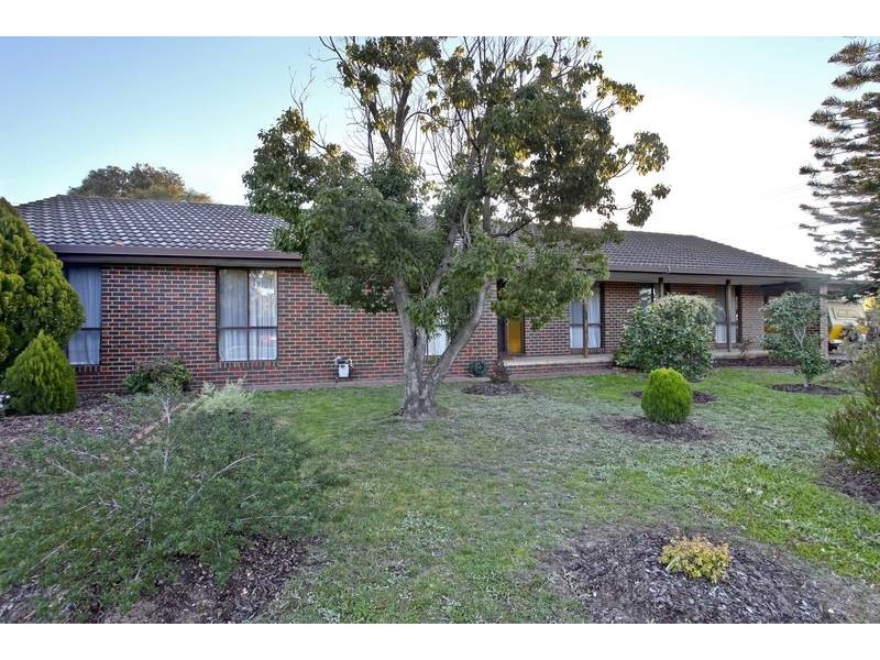 43 James Street, Strathdale VIC 3550