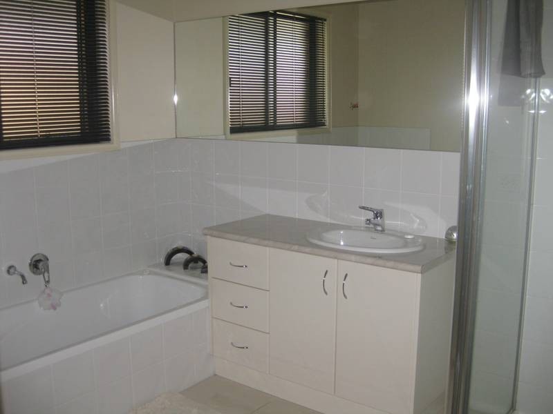 49 Bassett Drive, Strathfieldsaye VIC 3551