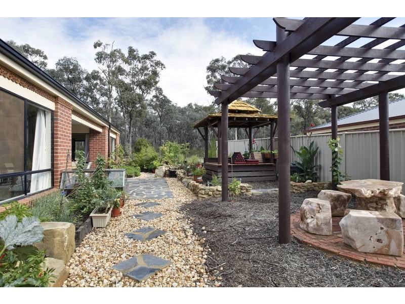 47 Arthurs Crescent, Strathfieldsaye VIC 3551