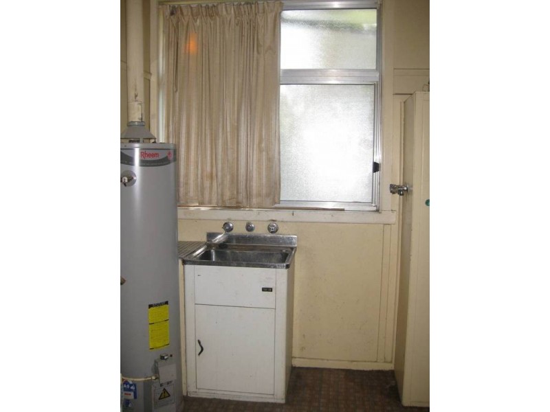 13 Lindsay Street, Kangaroo Flat VIC 3555