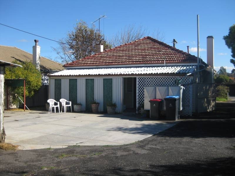 13 Lindsay Street, Kangaroo Flat VIC 3555