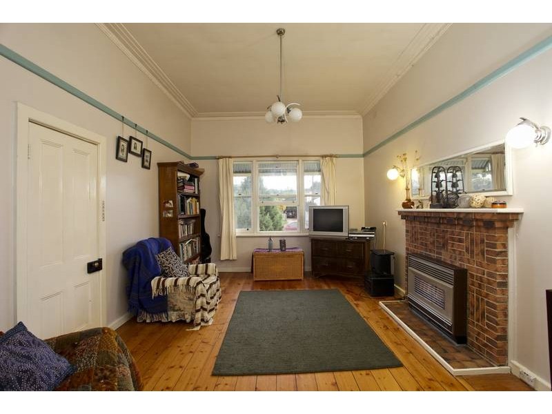 25 Booth Street, Golden Square VIC 3555