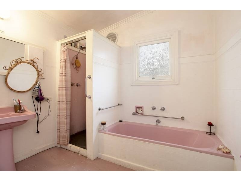 25 Booth Street, Golden Square VIC 3555