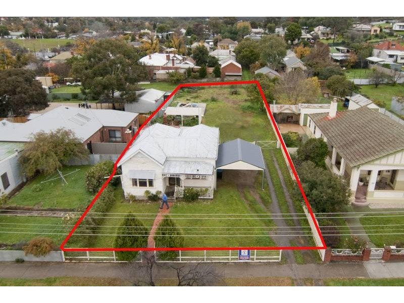 25 Booth Street, Golden Square VIC 3555