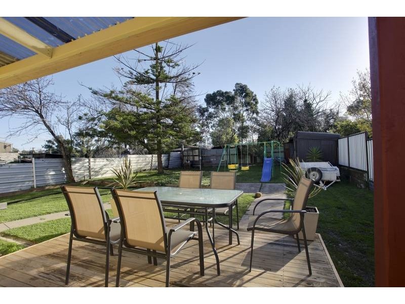 327 Eaglehawk Road, California Gully VIC 3556