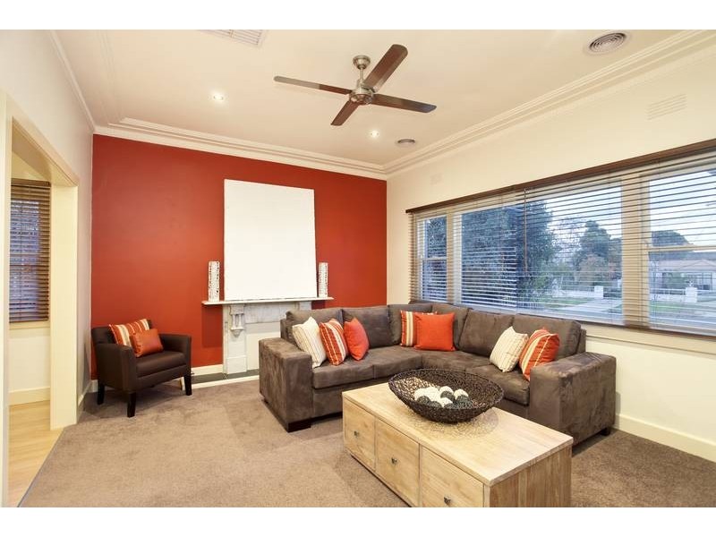 6 Carter Street, Flora Hill VIC 3550