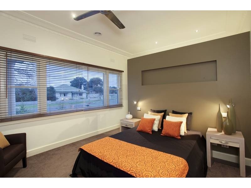6 Carter Street, Flora Hill VIC 3550