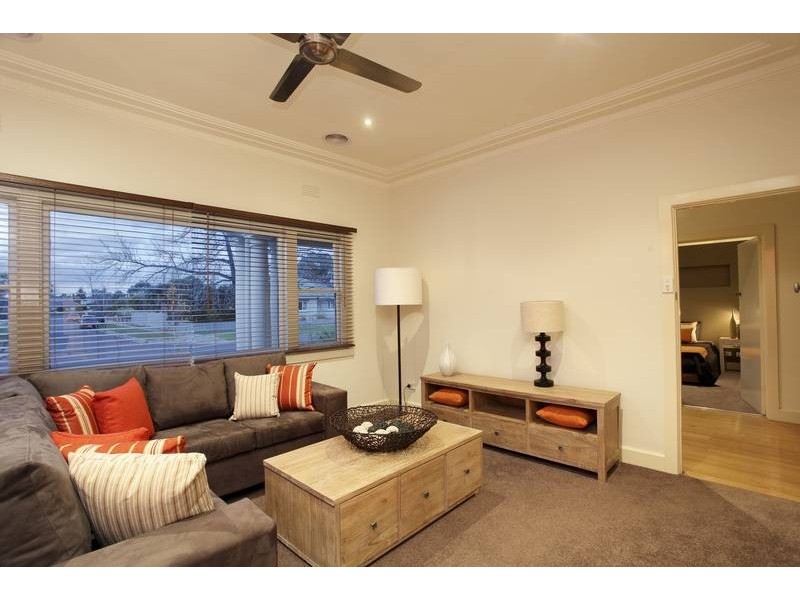 6 Carter Street, Flora Hill VIC 3550