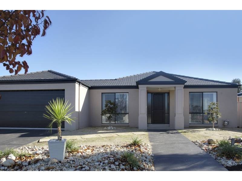 36 Saxby Drive, Strathfieldsaye VIC 3551