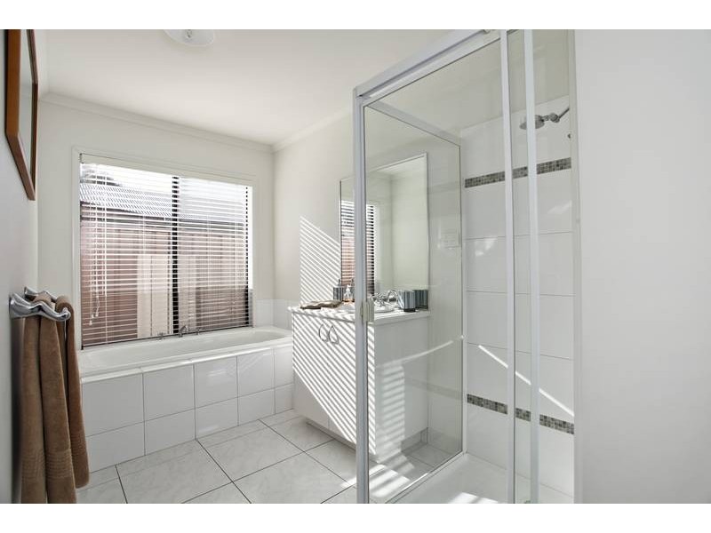 36 Saxby Drive, Strathfieldsaye VIC 3551