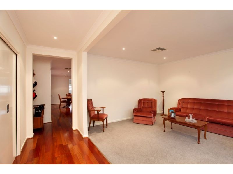 1 Claremont Terrace, Strathdale VIC 3550